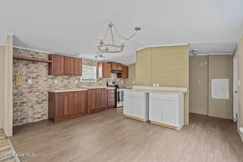 120 8th Street Bolton NC 28423