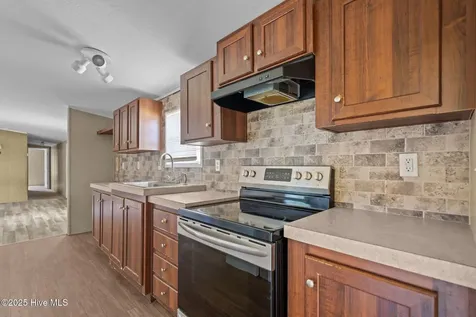 120 8th Street Bolton NC 28423