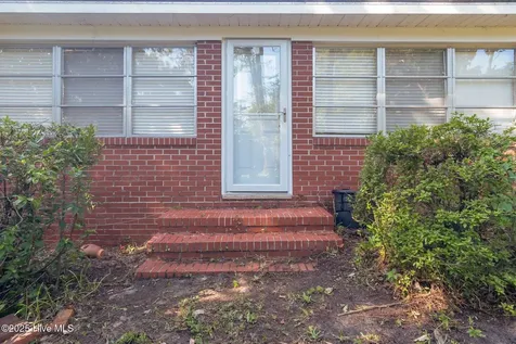 131 Ridgeway Drive Wilmington NC 28409