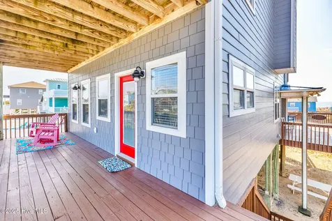 318 E Beach Drive Oak Island NC 28465