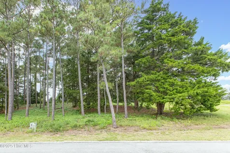 4042 Barnes Bluff Drive SE Southport NC 28461
