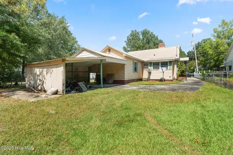 201 Lee's Mill Road Laurinburg NC 28352