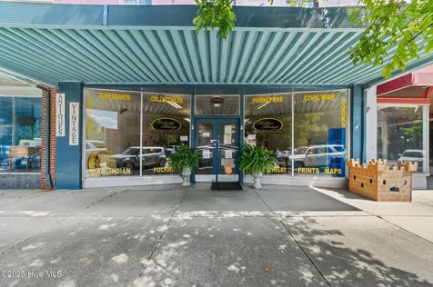 115 N Queen Street Kinston NC 28501