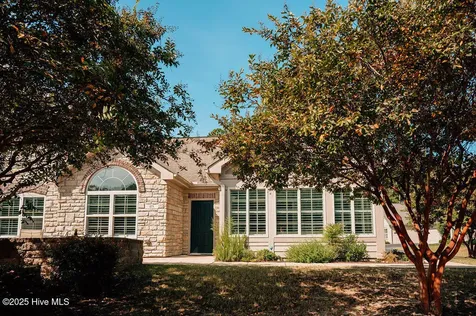 123 W Chelsea Court Southern Pines NC 28387
