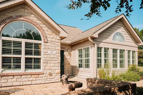 123 W Chelsea Court Southern Pines NC 28387