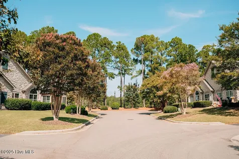 123 W Chelsea Court Southern Pines NC 28387