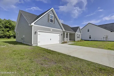 910 Wild Azalea Way Hubert NC 28539
