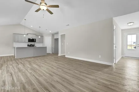 910 Wild Azalea Way Hubert NC 28539