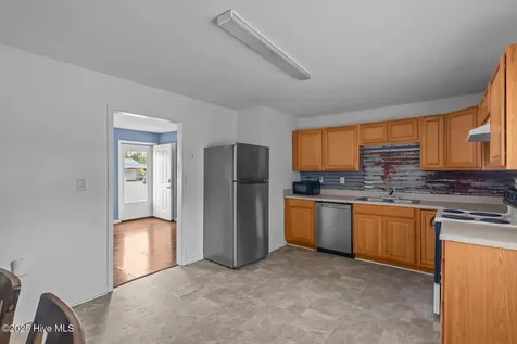 103 Riegel Drive Hubert NC 28539