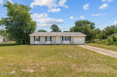103 Riegel Drive Hubert NC 28539