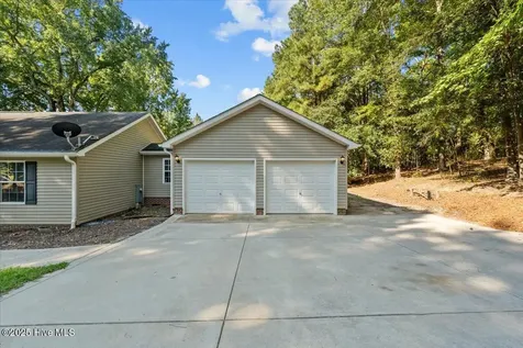 11891 Aberdeen Road Aberdeen NC 28315