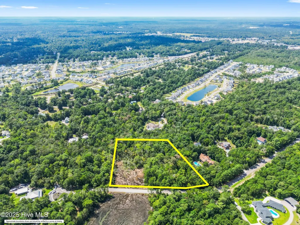109C Corcus Ferry Road Hampstead NC 28443