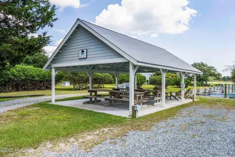 109C Corcus Ferry Road Hampstead NC 28443