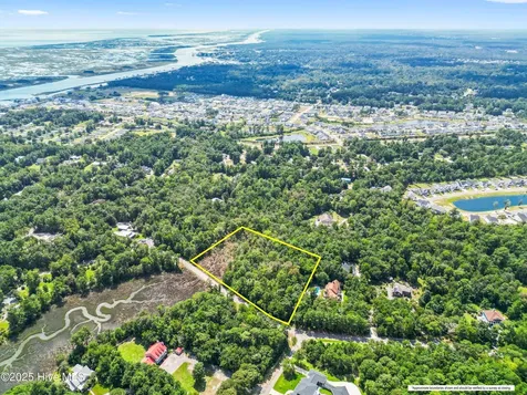 109C Corcus Ferry Road Hampstead NC 28443