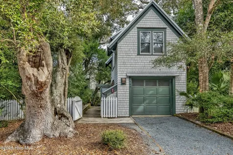 609 Kinnakeet Way Bald Head Island NC 28461