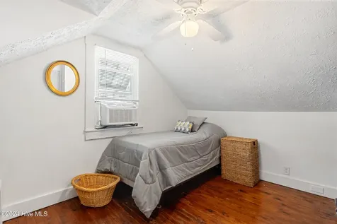 806 S 16th Street Wilmington NC 28401