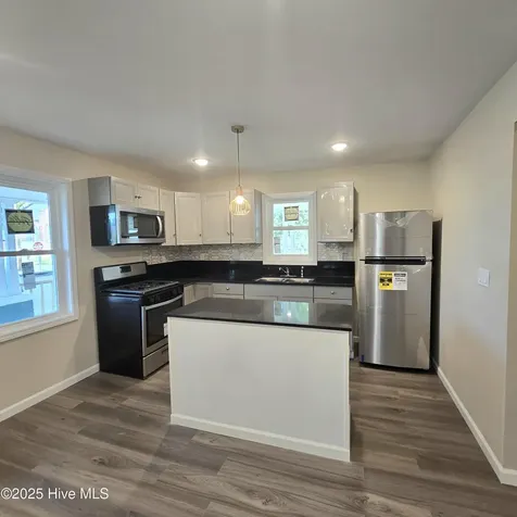 922 Elm Street New Bern NC 28560