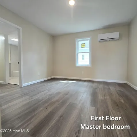 922 Elm Street New Bern NC 28560