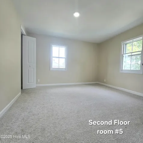 922 Elm Street New Bern NC 28560