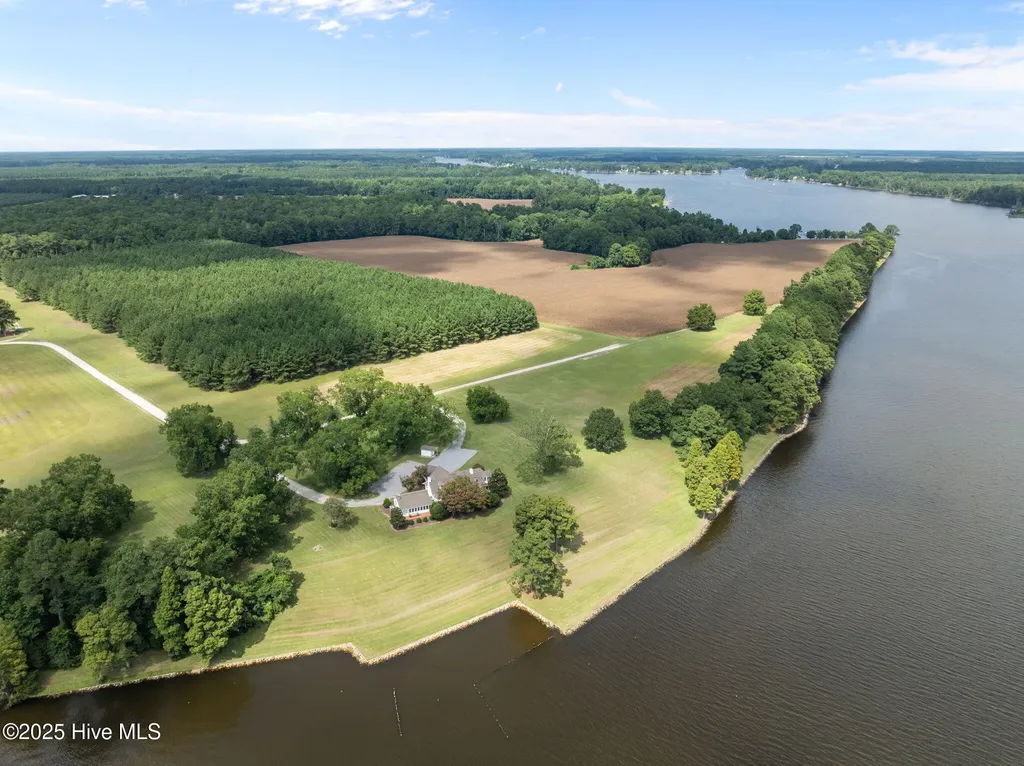 5624 Archbell Road Bath NC 27808