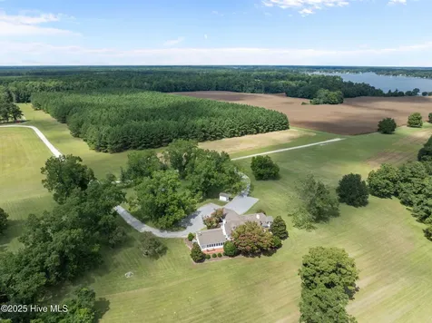 5624 Archbell Road Bath NC 27808