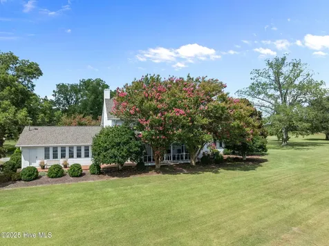 5624 Archbell Road Bath NC 27808