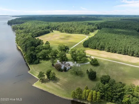 5624 Archbell Road Bath NC 27808