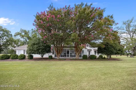 5624 Archbell Road Bath NC 27808
