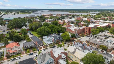 215 Pollock Street New Bern NC 28560