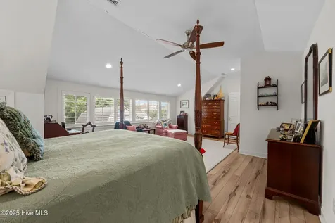 215 Pollock Street New Bern NC 28560