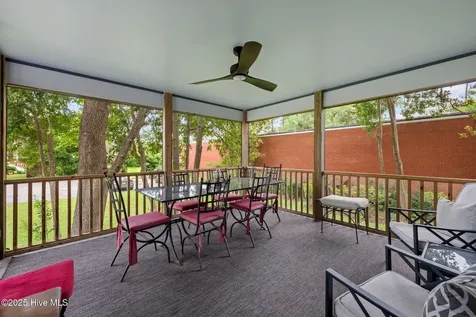 215 Pollock Street New Bern NC 28560