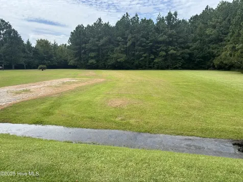 2409 S Fork Creek Road Creswell NC 27928