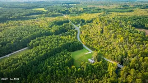 2409 S Fork Creek Road Creswell NC 27928