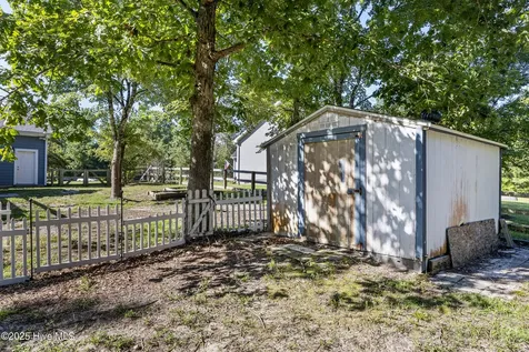 114 Lands End Court Hampstead NC 28443