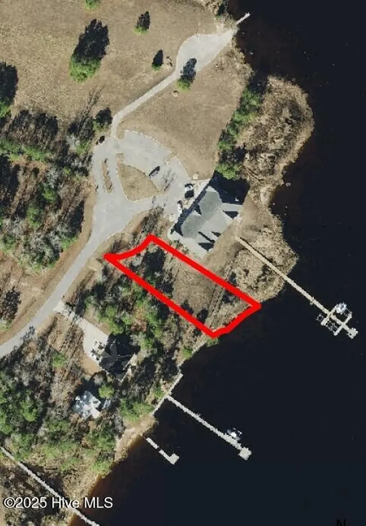 Lot 2 Dowry Creek E Belhaven NC 27810