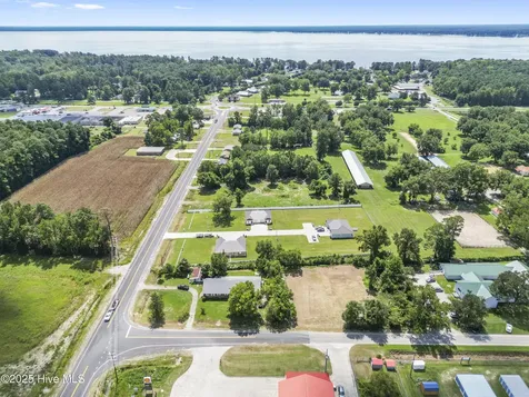 107 Top Tobacco Road Lake Waccamaw NC 28450
