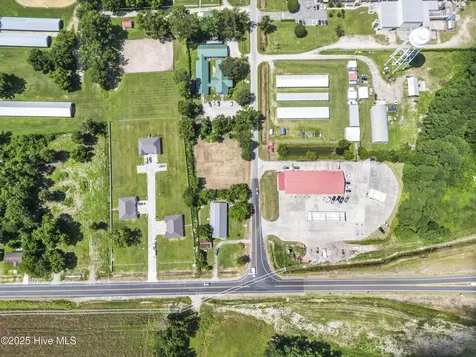 107 Top Tobacco Road Lake Waccamaw NC 28450