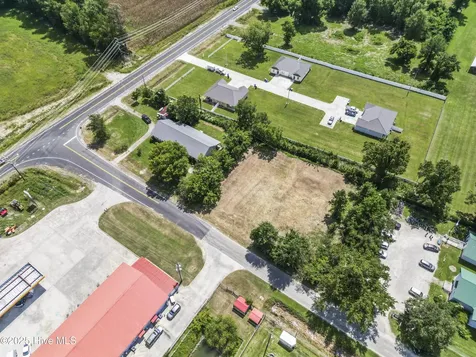 107 Top Tobacco Road Lake Waccamaw NC 28450