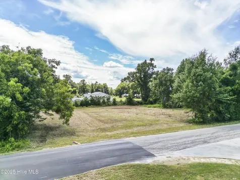 107 Top Tobacco Road Lake Waccamaw NC 28450