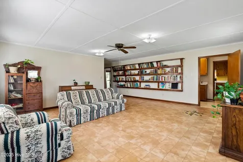 103 Top Tobacco Road Lake Waccamaw NC 28450