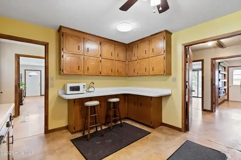 103 Top Tobacco Road Lake Waccamaw NC 28450