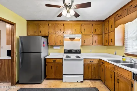 103 Top Tobacco Road Lake Waccamaw NC 28450
