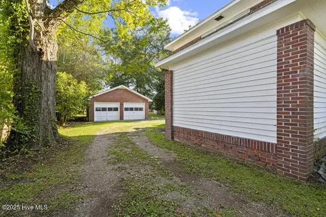 860 Main Street Bayboro NC 28515