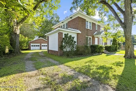 860 Main Street Bayboro NC 28515