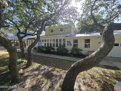 137 NW 9th Street Oak Island NC 28465