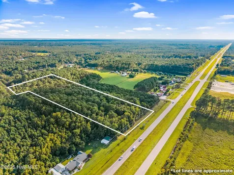21.5 Ocean Highway W Sunset Beach NC 28468