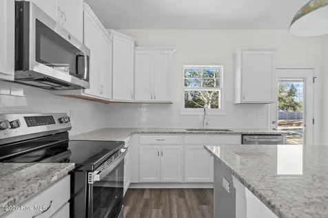 2361 Sunset Harbor Road SE Bolivia NC 28422