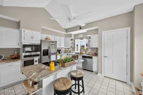 1714 Deerfield Drive SW Ocean Isle Beach NC 28469