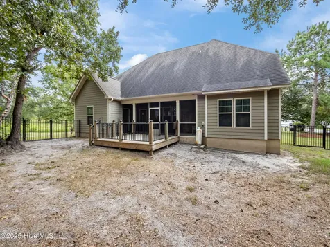 218 Sea Holly Trail Swansboro NC 28584