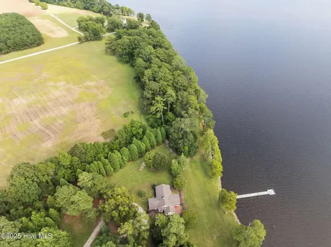 5624 Archbell Road Bath NC 27808